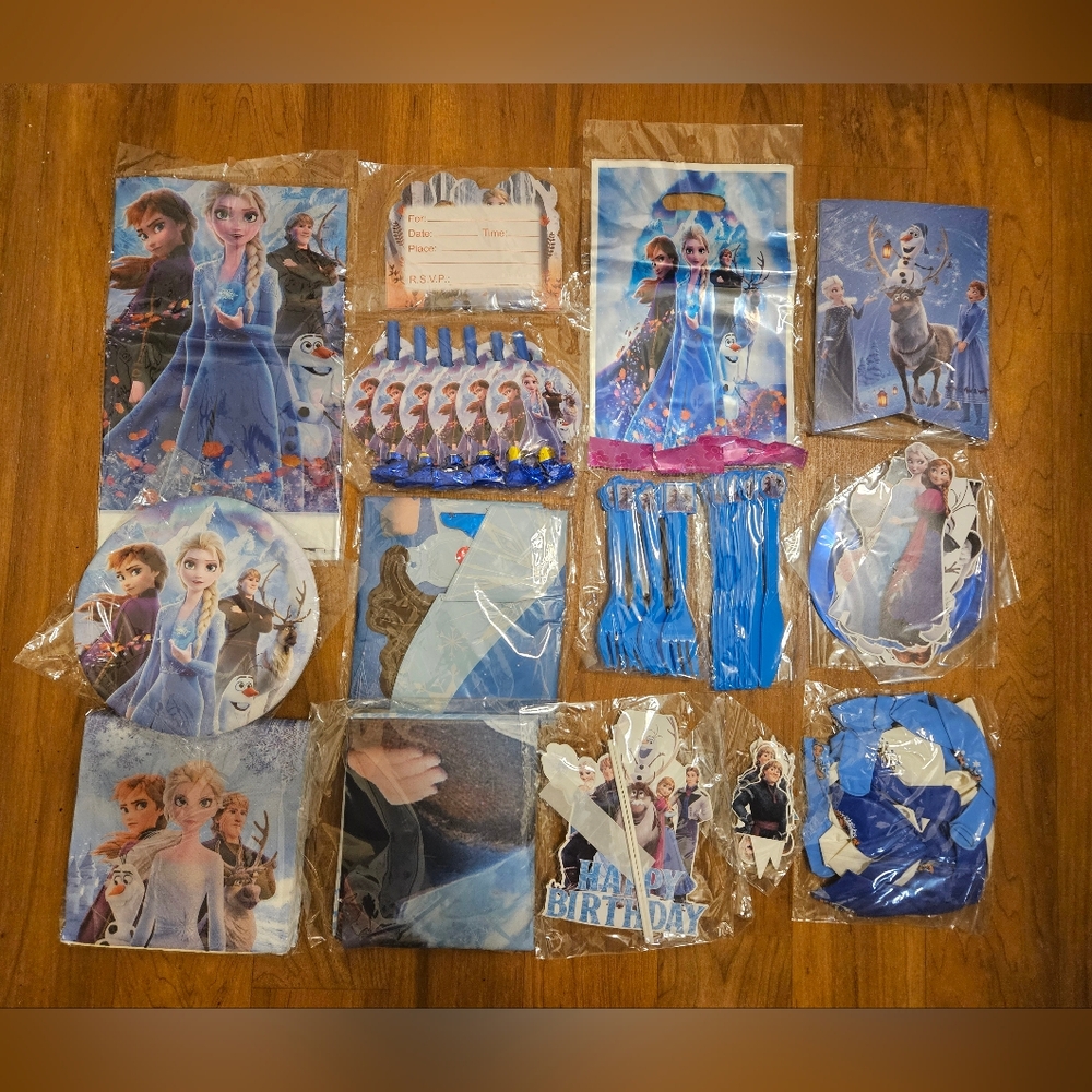 .Frozen Themed Party Supplies Set - Blue and White